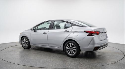 Brilliant Silver Metallic 2025 Nissan Versa 1.6 SV