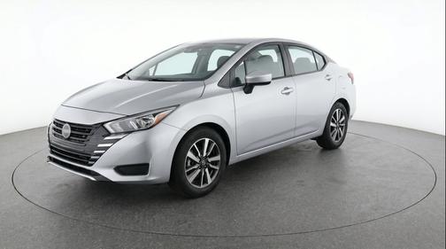 Brilliant Silver Metallic 2025 Nissan Versa 1.6 SV