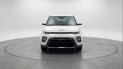 Snow White Pearl 2025 Kia Soul LX