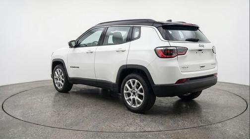 Bright White Clearcoat 2025 Jeep Compass Limited