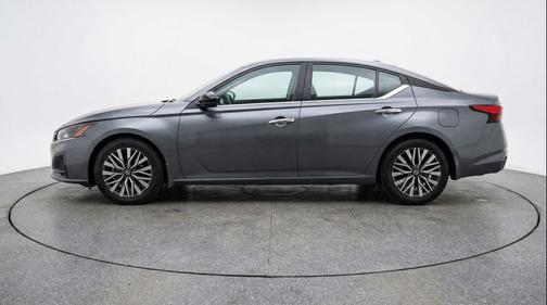 Gun Metallic 2025 Nissan Altima SV FWD