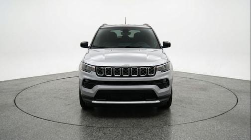 Silver Zynith Metallic Clearcoat 2025 Jeep Compass Limited