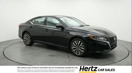 Super Black 2025 Nissan Altima SV