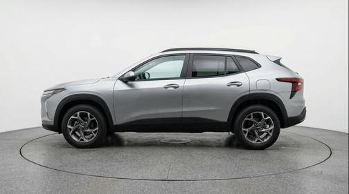 Sterling Gray Metallic 2025 Chevrolet Trax LT