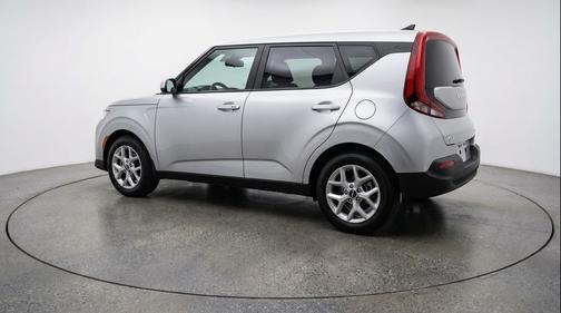 Steel Gray 2025 Kia Soul LX