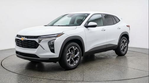 Summit White 2025 Chevrolet Trax LT