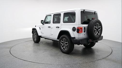 Bright White Clearcoat 2025 Jeep Wrangler 4-Door Sahara 4x4