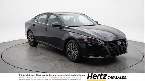 Super Black 2025 Nissan Altima SV FWD