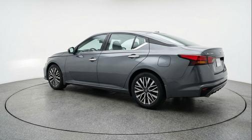 Gun Metallic 2025 Nissan Altima SV FWD