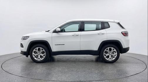 Bright White Clearcoat 2025 Jeep Compass Latitude