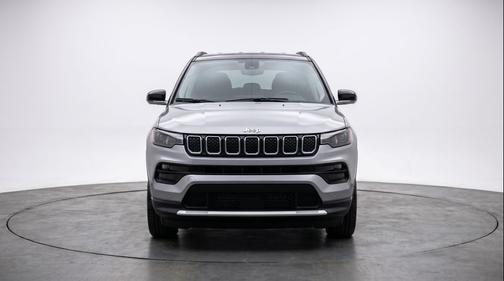 Silver Zynith Metallic Clearcoat 2025 Jeep Compass Limited