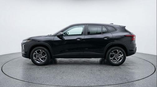 Mosaic Black Metallic 2025 Chevrolet Trax LT