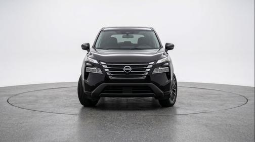 Super Black 2025 Nissan Rogue SV