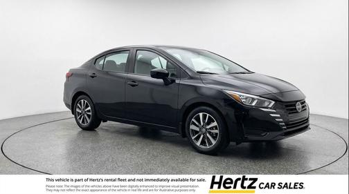 Super Black 2025 Nissan Versa 1.6 SV