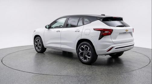 Summit White 2025 Chevrolet Trax LT