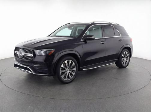 Black 2024 Mercedes-Benz GLC 300 4MATIC
