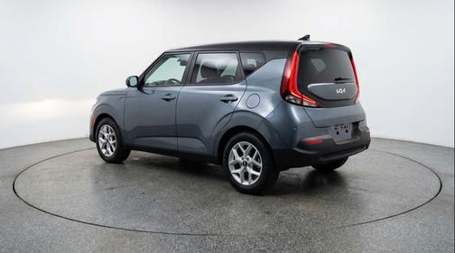 Gravity Gray 2025 Kia Soul LX