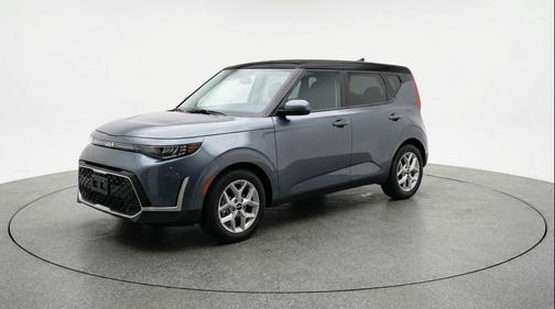 Gravity Gray 2025 Kia Soul LX