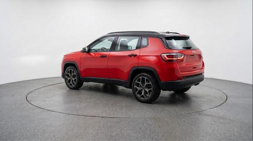 Red Hot Pearlcoat 2025 Jeep Compass Limited