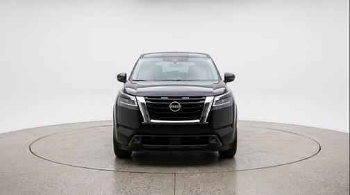 Super Black 2025 Nissan Pathfinder SV 4WD