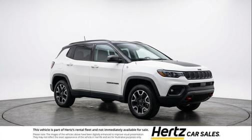 Bright White Clearcoat 2025 Jeep Compass Trailhawk