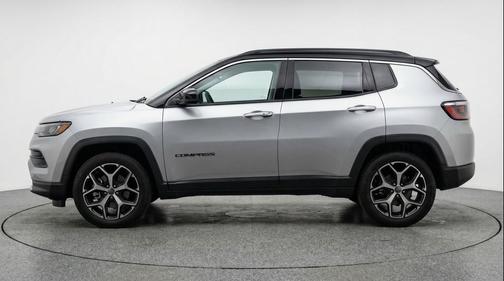 Silver Zynith Metallic Clearcoat 2025 Jeep Compass Limited