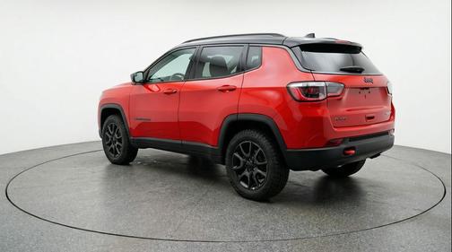 Red Hot Pearlcoat 2025 Jeep Compass Trailhawk