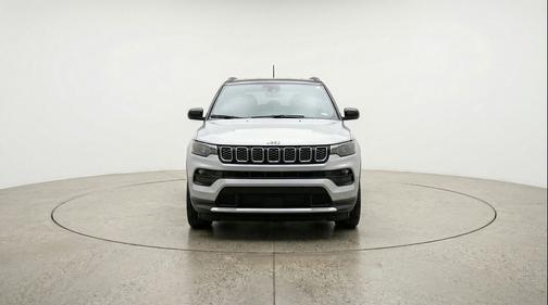 Silver Zynith Metallic Clearcoat 2025 Jeep Compass Limited