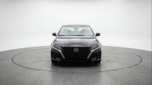 Super Black 2025 Nissan Altima SV FWD