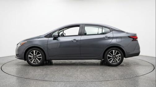 Gun Metallic 2025 Nissan Versa 1.6 SV