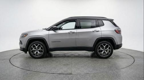 Silver Zynith Metallic Clearcoat 2025 Jeep Compass Limited