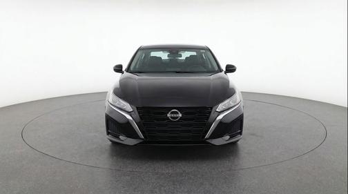 Super Black 2025 Nissan Altima SV FWD