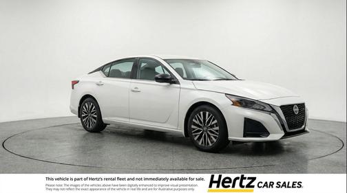 Glacier White 2025 Nissan Altima SV FWD