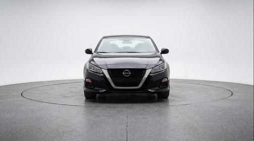 Super Black 2025 Nissan Altima SV FWD