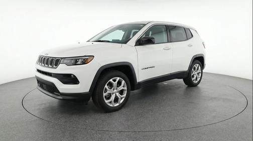 Bright White Clearcoat 2025 Jeep Compass Latitude