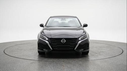 Super Black 2025 Nissan Altima SV FWD