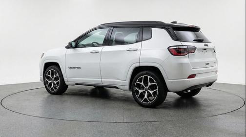 Bright White Clearcoat 2025 Jeep Compass Limited