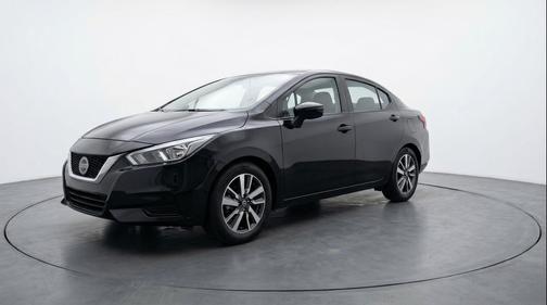 Super Black 2025 Nissan Versa 1.6 SV