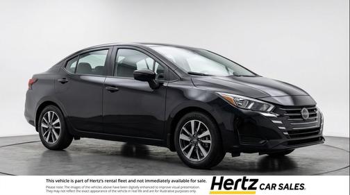 Super Black 2025 Nissan Versa 1.6 SV