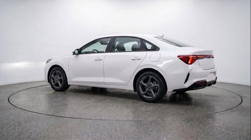 Snow White Pearl 2025 Kia K4 LXS