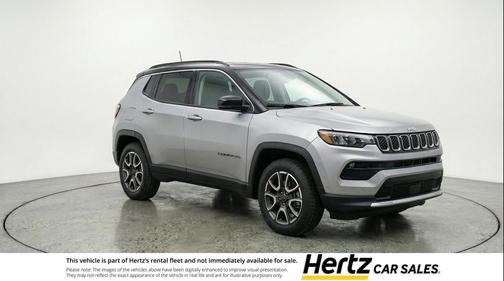 Silver Zynith Metallic Clearcoat 2025 Jeep Compass Trailhawk