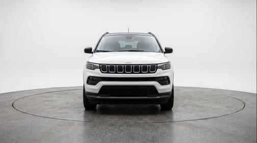 Bright White Clearcoat 2025 Jeep Compass Limited
