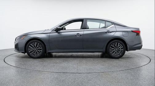 Gun Metallic 2025 Nissan Altima SV FWD