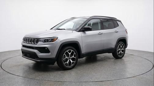 Silver Zynith Metallic Clearcoat 2025 Jeep Compass Limited