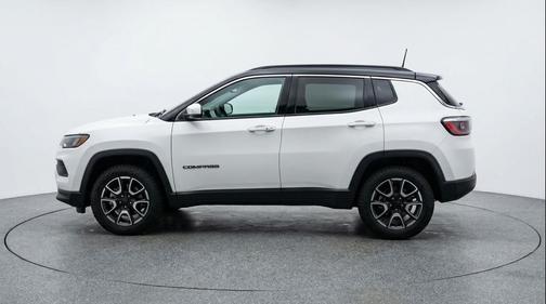 Bright White Clearcoat 2025 Jeep Compass Trailhawk