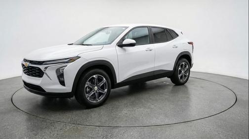 Summit White 2025 Chevrolet Blazer 2LT