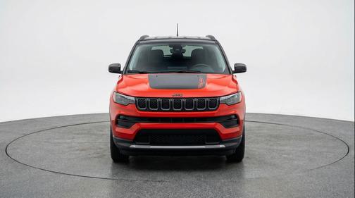 Red Hot Pearlcoat 2025 Jeep Compass Trailhawk