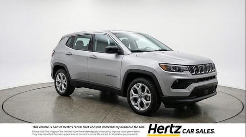 Silver Zynith Metallic Clearcoat 2025 Jeep Compass Latitude
