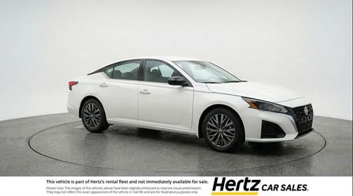 Glacier White 2025 Nissan Altima SV FWD