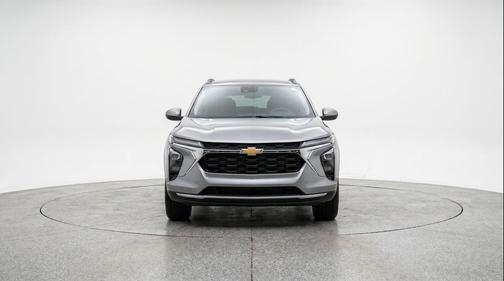 Sterling Gray Metallic 2025 Chevrolet Trax LT